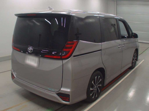 2024 Toyota Noah MZRA90W[1]