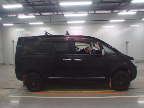 2014 Mitsubishi Delica D5 CV1W[2]