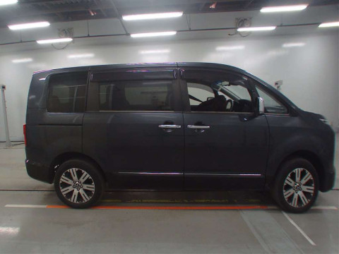 2023 Mitsubishi Delica D5 CV1W[2]