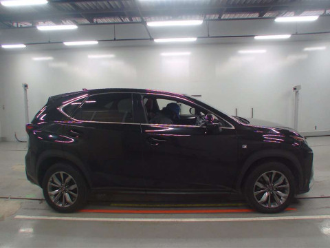 2015 Lexus NX AGZ15[2]