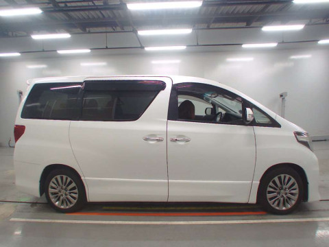 2013 Toyota Alphard ANH20W[2]