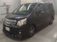 2013 Toyota Noah