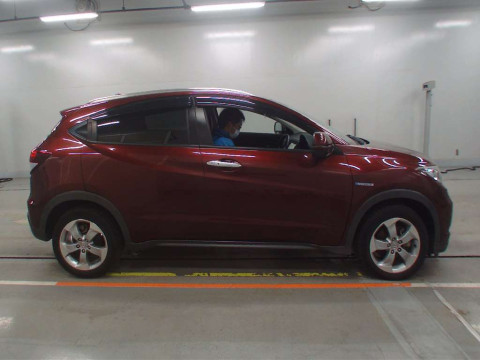 2014 Honda VEZEL RU4[2]