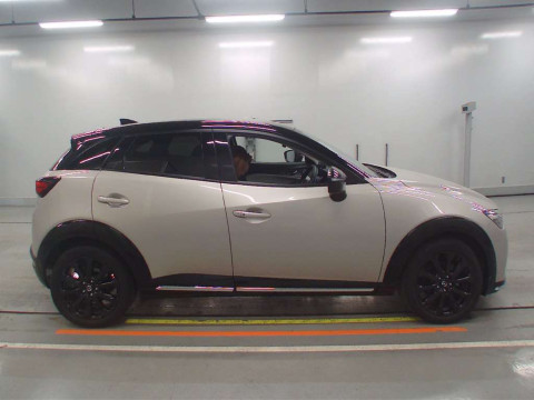 2022 Mazda CX-3 DKLFW[2]