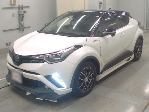 2017 Toyota C-HR ZYX10[0]