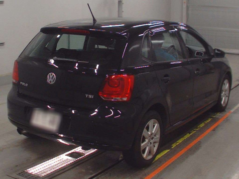 2012 Volkswagen Polo 6RCBZ[1]