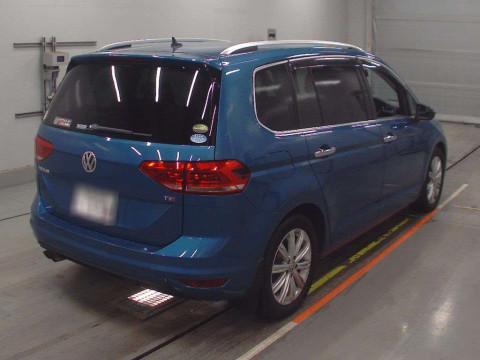 2017 Volkswagen Golf Touran 1TCZD[1]