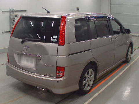 2006 Toyota Isis ANM10W[1]