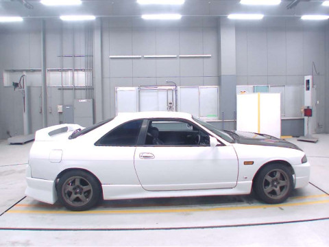 1996 Nissan Skyline ECR33[2]