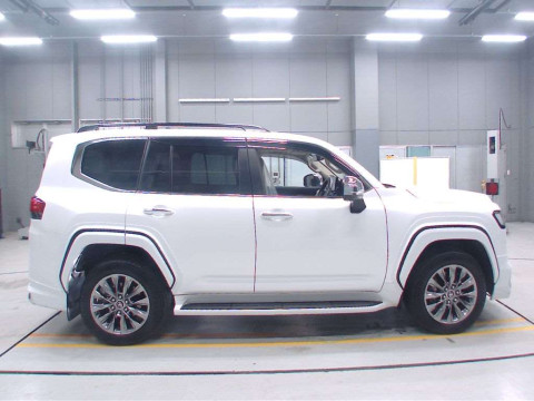 2021 Toyota Land Cruiser VJA300W[2]