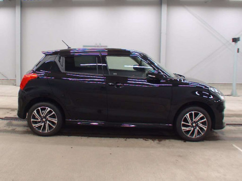 2022 Suzuki Swift ZD83S[2]