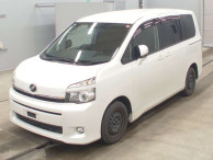 2012 Toyota Voxy