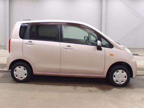 2011 Daihatsu Move LA110S[2]