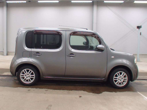 2010 Nissan Cube NZ12[2]