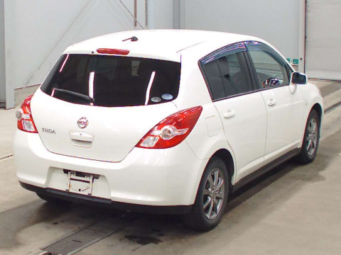 2011 Nissan Tiida C11[1]