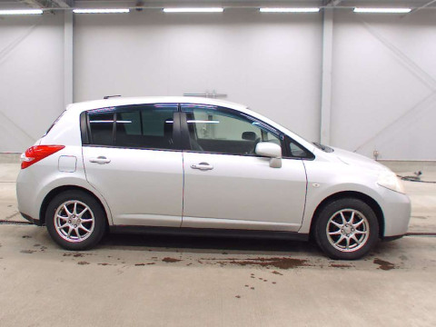 2012 Nissan Tiida C11[2]