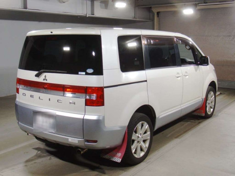 2012 Mitsubishi Delica D5 CV5W[1]