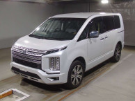 2022 Mitsubishi Delica D5