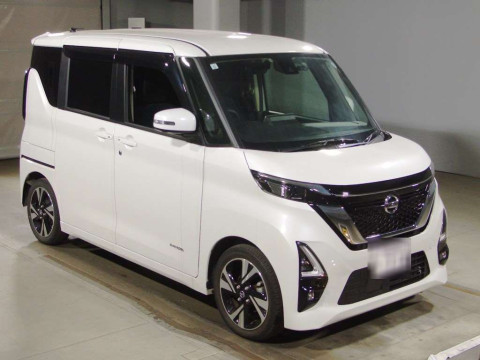 2016 Honda N-Box+ JF1[2]