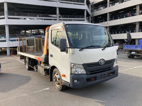 2015 Toyota Dyna Truck XZU720[1]