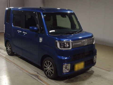 2017 Daihatsu Wake LA700S[2]