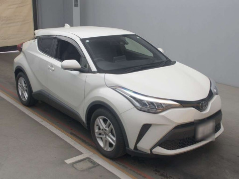 2020 Toyota C-HR NGX10[2]