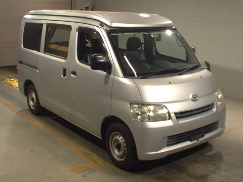 2013 Toyota Townace Van S402M[2]