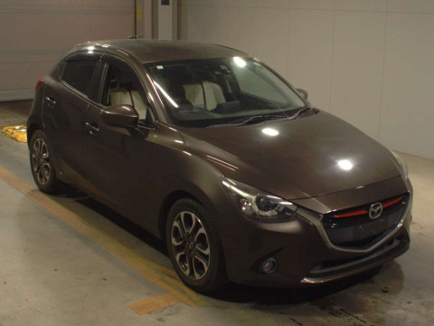 2015 Mazda Demio DJ5FS[2]