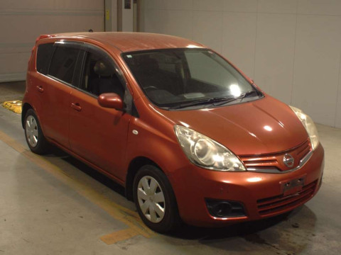 2010 Nissan Note E11[2]