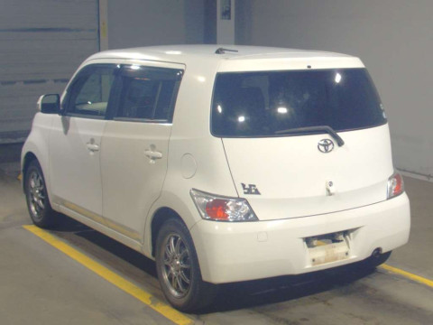 2010 Toyota bB QNC20[1]