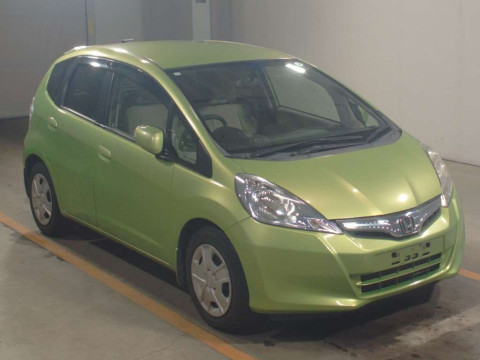 2010 Honda Fit Hybrid GP1[2]