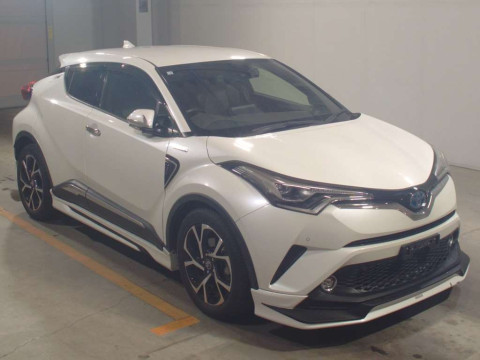 2018 Toyota C-HR ZYX10[2]