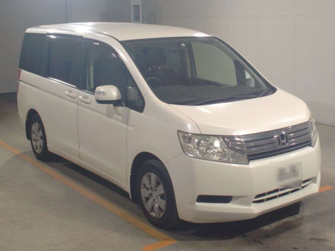 2012 Honda Step WGN RK1[2]