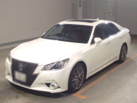 2013 Toyota Crown