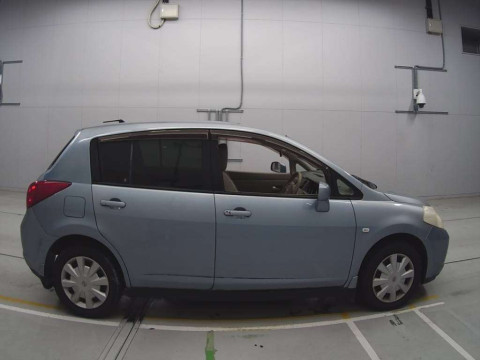 2005 Nissan Tiida NC11[2]