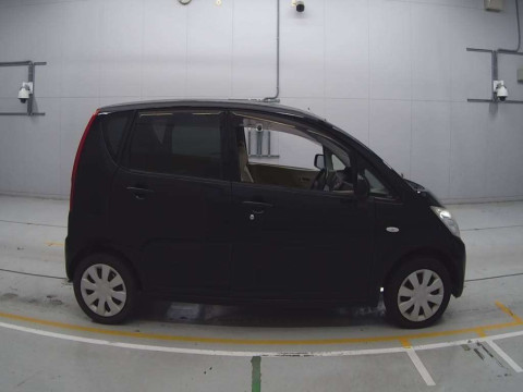 2010 Daihatsu Move L175S[2]