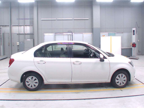 2014 Toyota Corolla Axio NRE160[2]