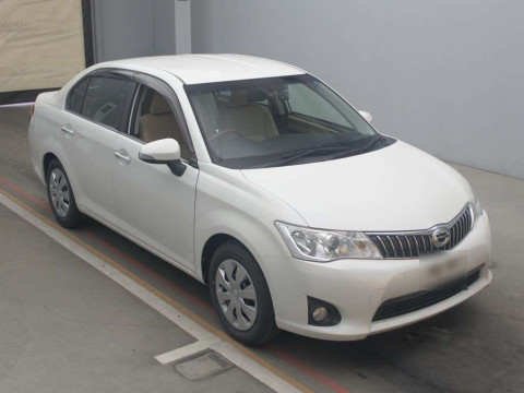 2013 Toyota Corolla Axio NZE161[2]