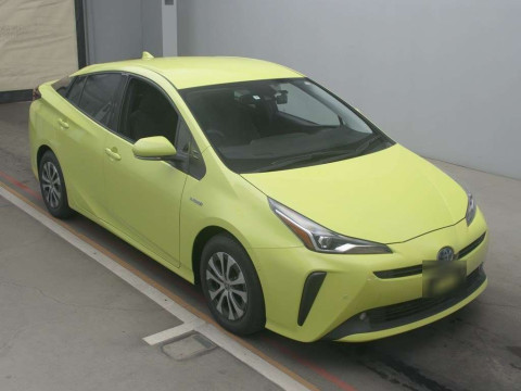 2019 Toyota Prius ZVW51[2]