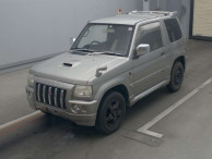 2002 Mitsubishi Pajero Mini