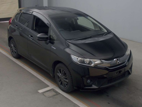 2014 Honda Fit Hybrid GP5[2]