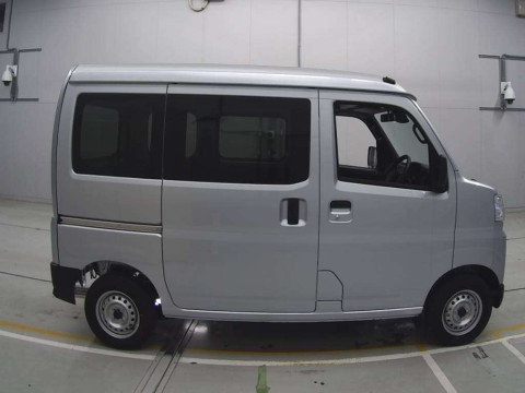 2024 Daihatsu Hijet Cargo S710V[2]