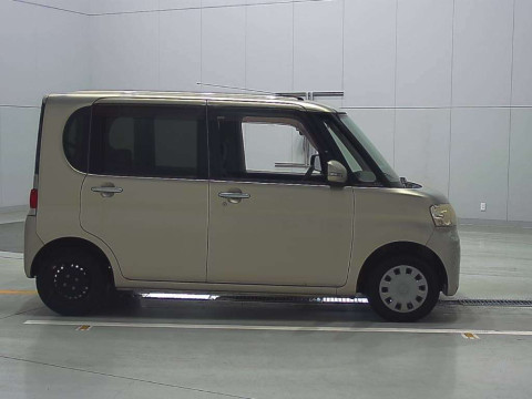 2010 Daihatsu Tanto L375S[2]