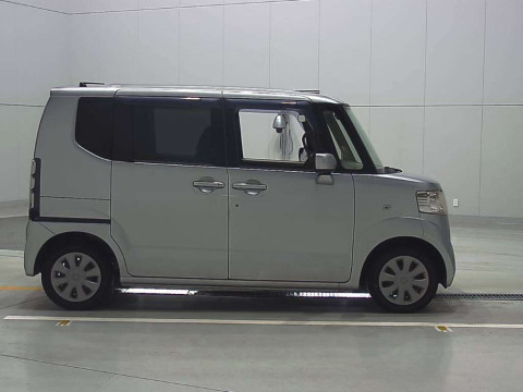 2014 Honda N-Box+ JF1[2]