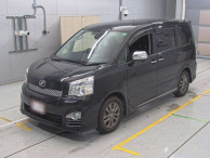 2013 Toyota Voxy