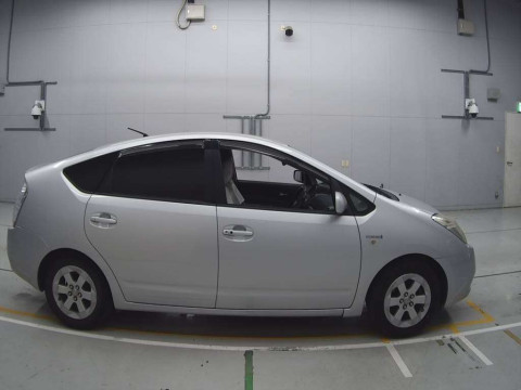 2008 Toyota Prius NHW20[2]