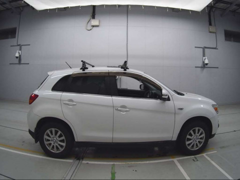 2014 Mitsubishi RVR GA4W[2]