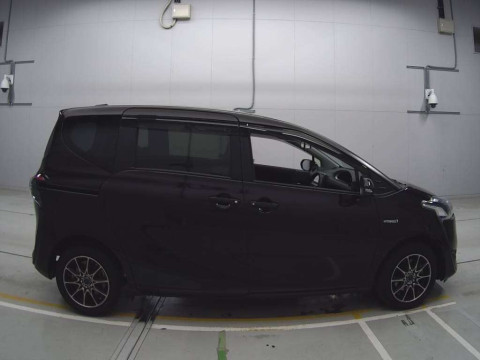 2018 Toyota Sienta NHP170G[2]