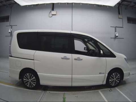 2016 Nissan Serena HFC26[2]