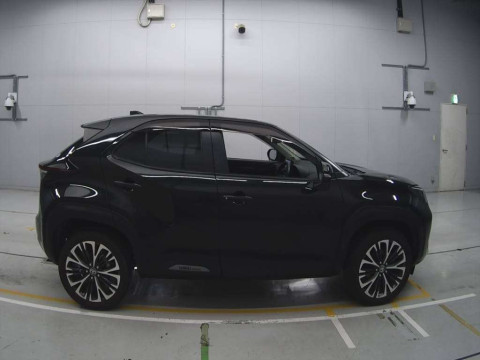 2021 Toyota YARIS CROSS MXPB10[2]